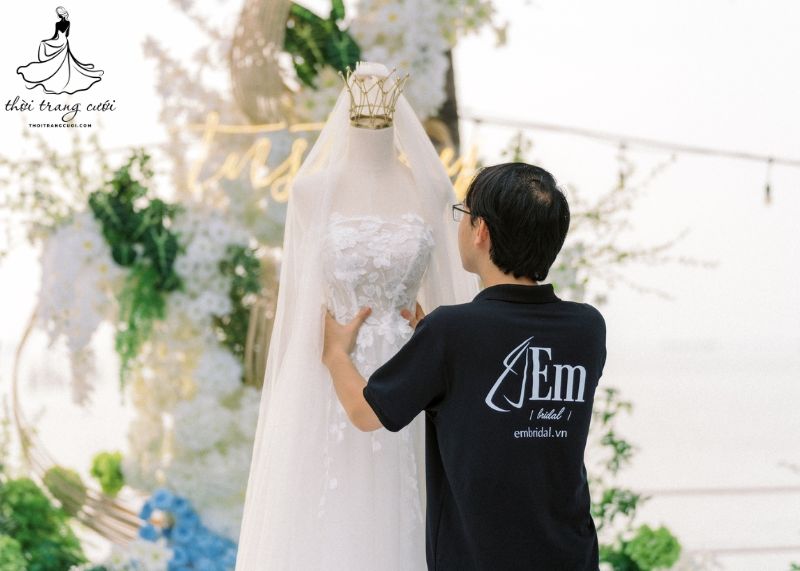 Tiệm luôn dành nhiều ưu đãi đặc biệt dành cho dâu - rể