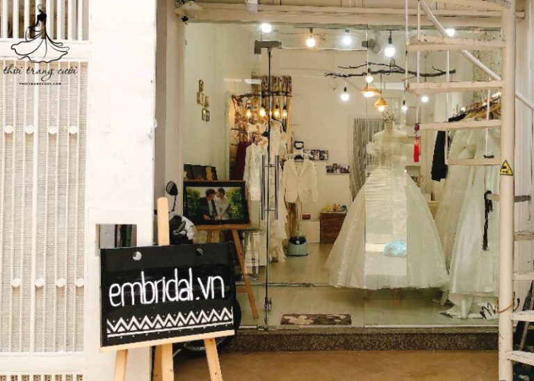 Review tiệm áo cưới Em Bridal Quận 3: Có đáng trải nghiệm?