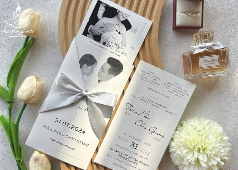 Nên đặt in thiệp cưới trước bao lâu khi cưới vào mùa thấp điểm là khoảng từ 2 tháng