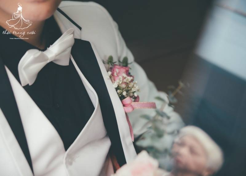Nơ bướm cho chú rể chính là điểm nhấn không thể thiếu