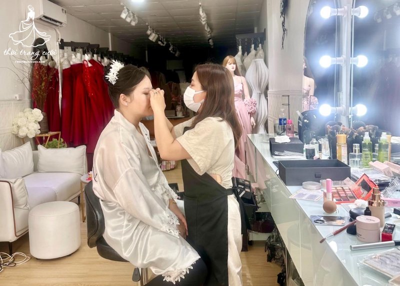 Các đánh giá khách quan từ các khách hàng đã trực tiếp trải nghiệm dịch vụ tại Ngọc Oanh Bridal