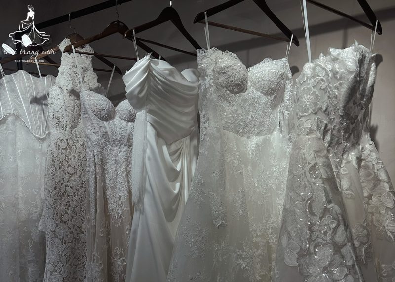 Các mẫu váy cưới mới, phổ biến đều có tại tiệm áo cưới White Mood