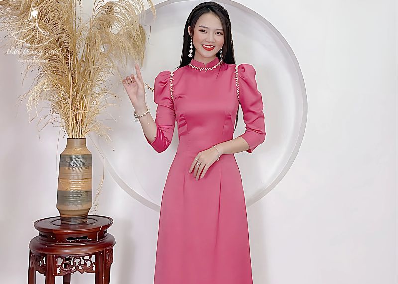 Áo dài cưới hồng ruốc tay bồng cổ điển