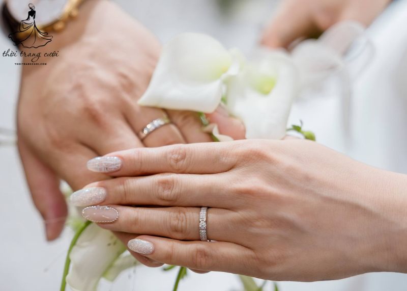 [Giải đáp] Chưa cưới có nên đeo nhẫn ngón áp út hay không?
