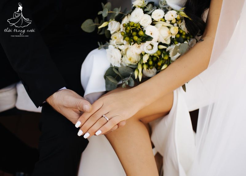 Chọn nhẫn cưới