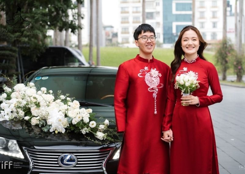 Chọn kiểu dáng hoa cầm tay đám hỏi đơn giản