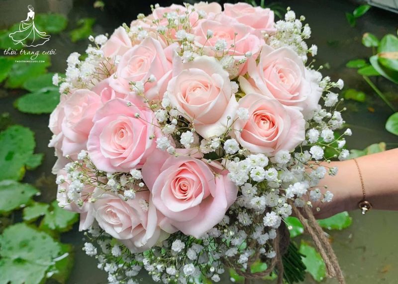 Mẫu hoa sáp cưới thiết kế độc đáo và thanh lịch