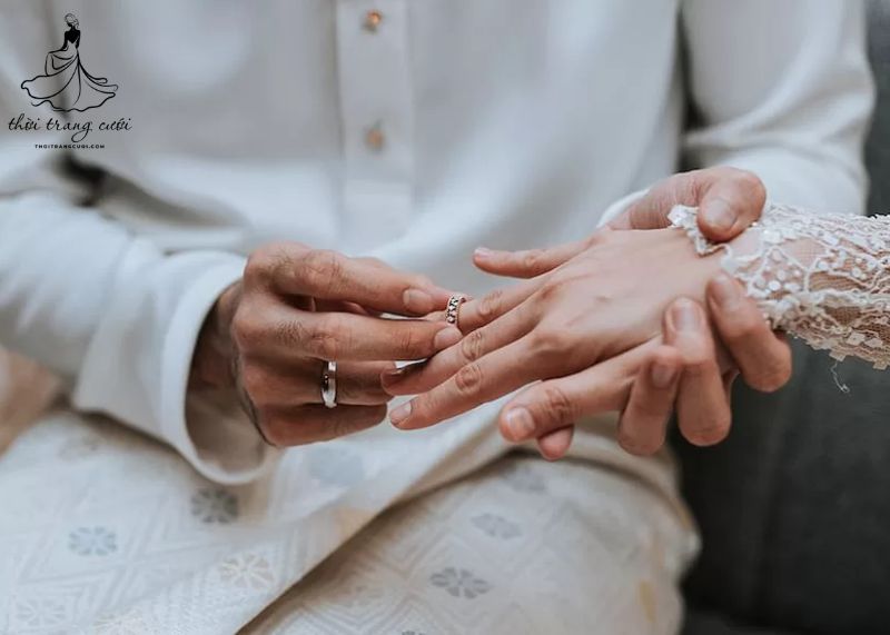 Lễ đính hôn có trao nhẫn không