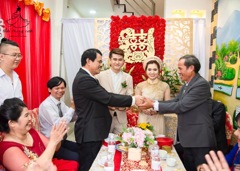 Mẫu phát biểu trong lễ đính hôn: Hướng dẫn chi tiết và thực tế