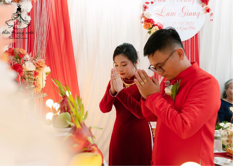 Nghi thức thắp hương bàn thờ gia tiên