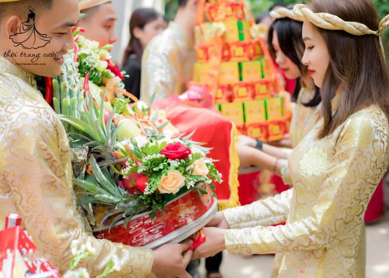 Nhà gái lại quả cho nhà trai
