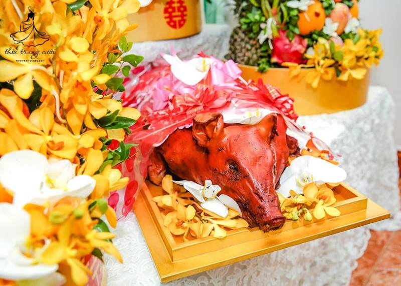 Tráp lợn sữa quay – Biểu tượng của sự đầy đủ, viên mãn