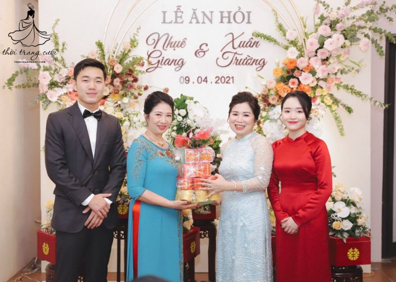 Người chủ hôn cho nhà gái cần có sự chững chạc để điều phối các nghi thức cho hai bên