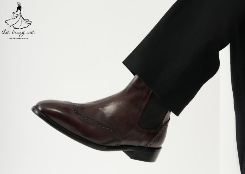 Giày Boots (Dress Boot, Chelsea Boot) – Mạnh mẽ và cá tính