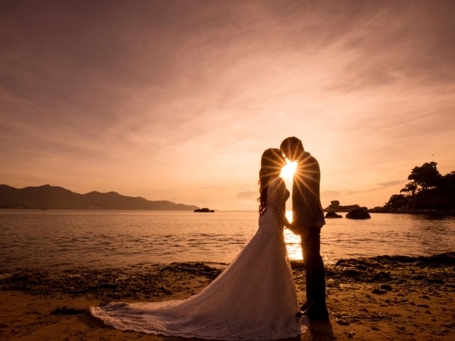 Chụp ảnh cưới biển Nha Trang - Trong xanh, nên thơ
