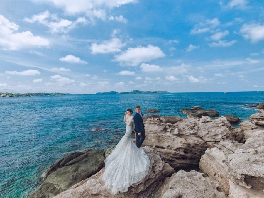 Chụp ảnh cưới ở biển Phú Quốc - Lãng mạn giữa thiên nhiên hoang sơ
