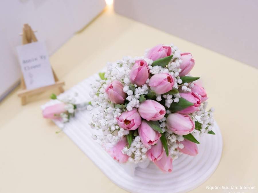  Hoa tulip hồng phối baby nữ tính
