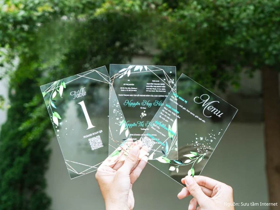 Mẫu thiệp acrylic tinh tế
