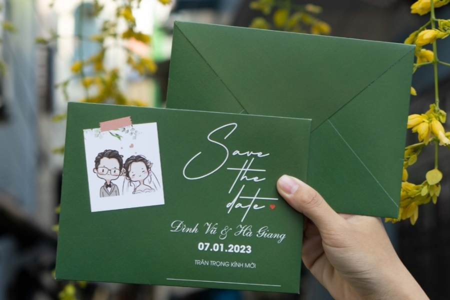 Thiệp cưới độc đáo - Hình chibi cô dâu chú rể
