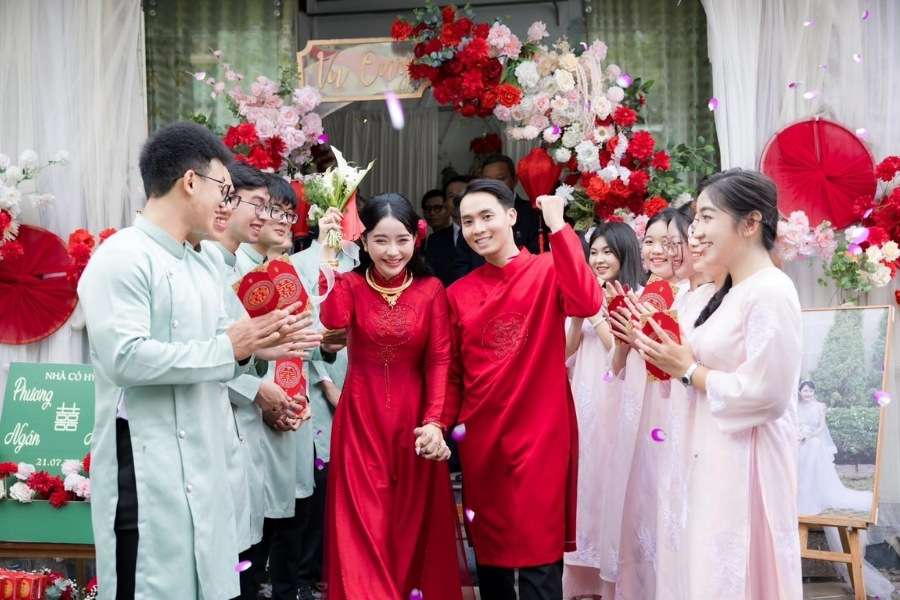  Áo Dài Tài Lộc - Đo chỉnh theo dáng, dịch vụ tốt